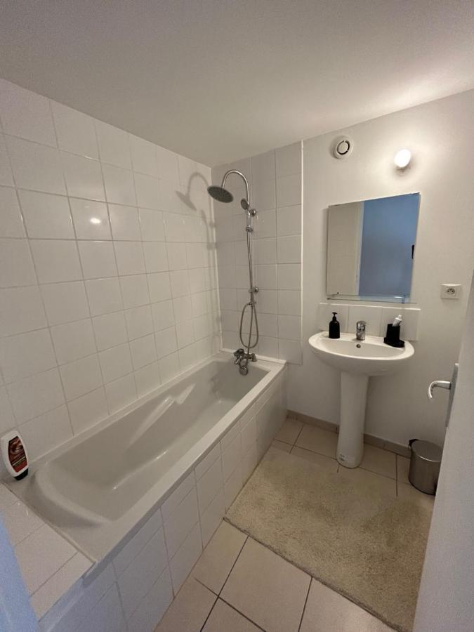 Charmant Appartement 2 Ch Nyons-Centre Ville ภายนอก รูปภาพ